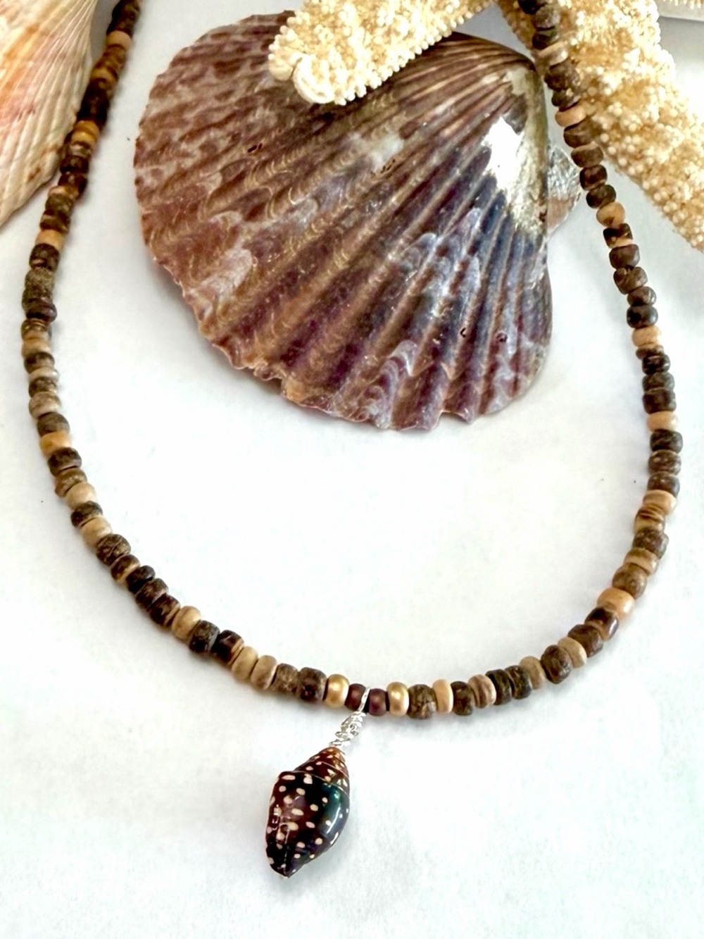 Hawaiian Surfer Girl Seashell & Coconut Wood Necklace
